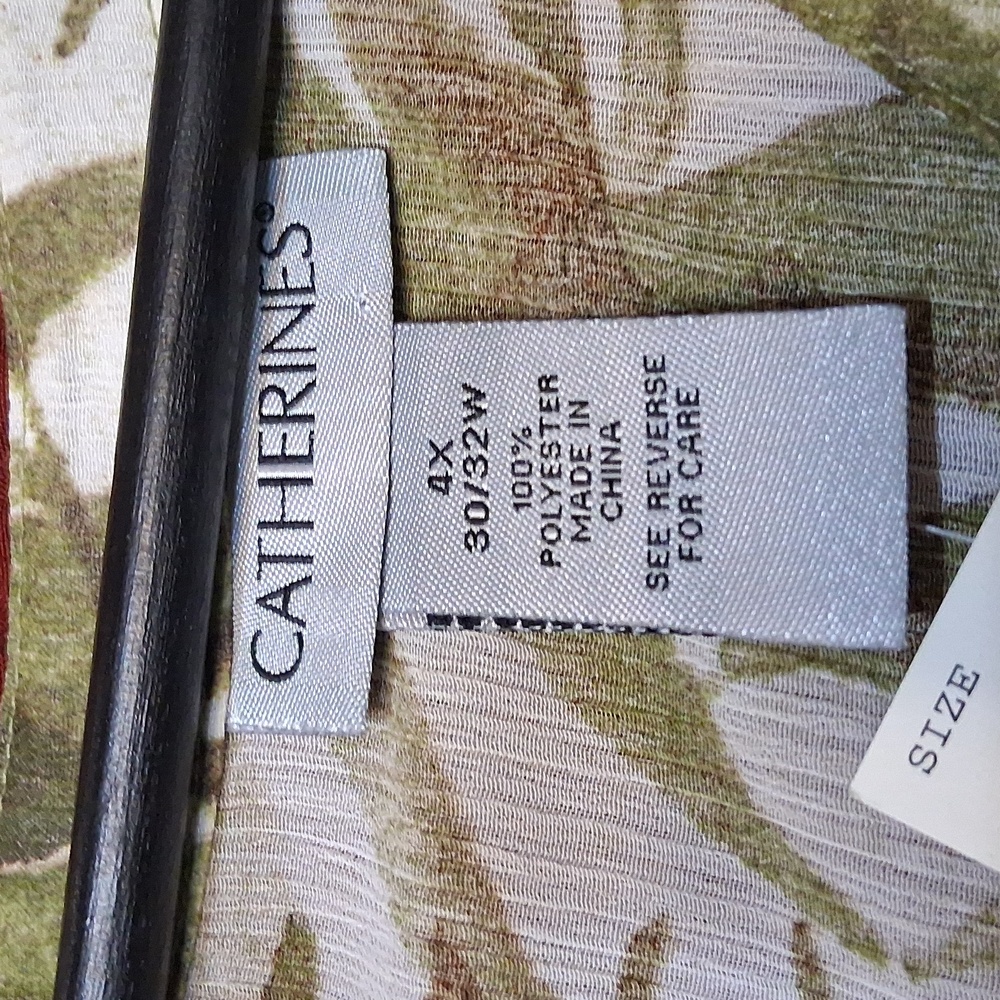 Catherines Green and White Tunic Top - Picture 3 of 9